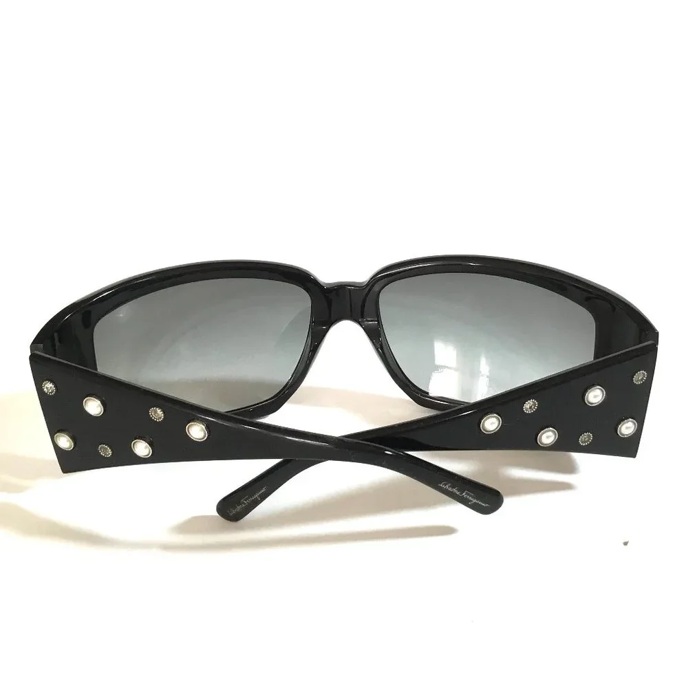 Salvatore Ferragamo Sunglasses - Picture 5 of 7